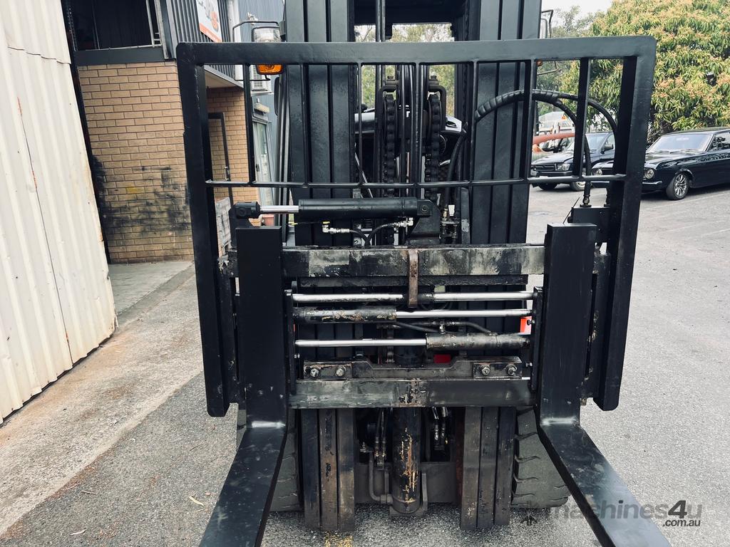 Used 3000kg Diesel Forklift